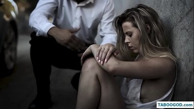 Tuhaf hikayeler: evsiz genç kız